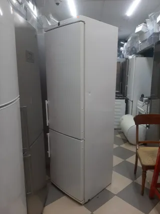 Nevera Liebherr Blanca