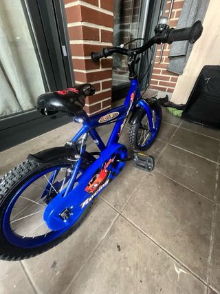 Bicicleta infantil azul Racing