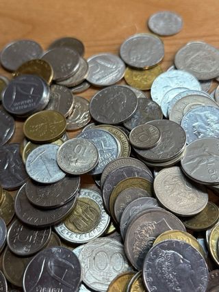 Lotto 50 monete internazionali