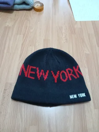Cappello New York nero e rosso