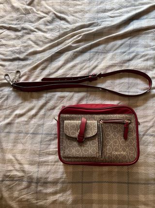 Bolso Calvin Klein Beige y Rojo