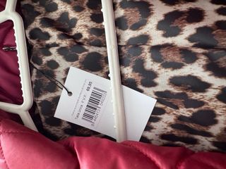 Abrigo largo acolchado burdeos