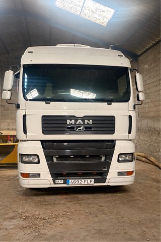 Camión MAN TGA 440