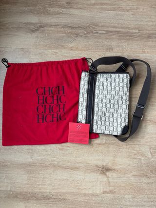 Bolso Bandolera CH Monograma Beige