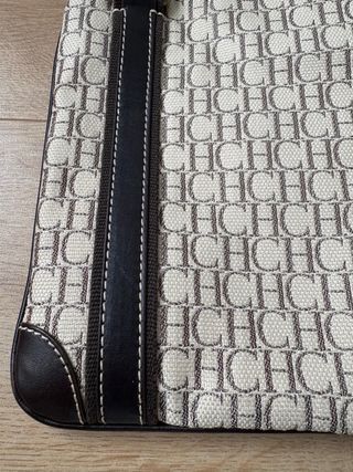 Bolso Bandolera CH Monograma Beige