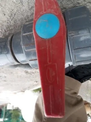 Válvula PVC 50 con Codo
