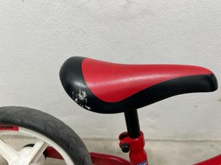 Bicicleta sin pedales Chicco Ducati Roja