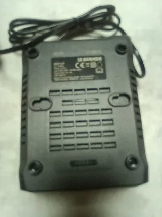 Cargador Berner BBCF 12V