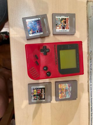 Nintendo Game Boy Rosso + 4 Giochi