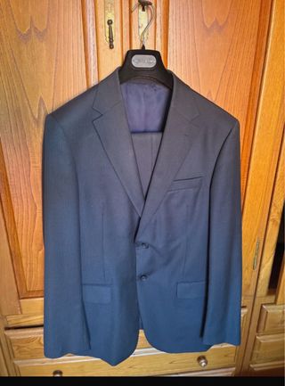 Traje Purificación García azul/gris