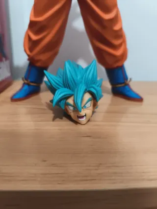 Goku Masterlise E-motive Figura