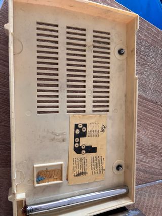 Radio LAVIS 760 Antigua