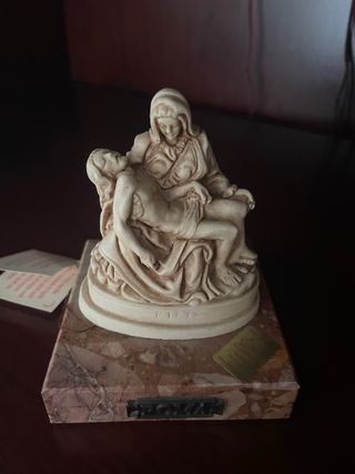 Figura La Piedad de Miguel Ángel.Hand Made.