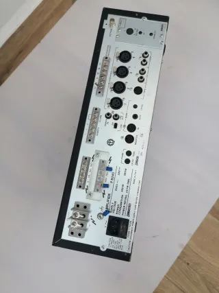 Amplificador Paso Serie 8000 Integrado