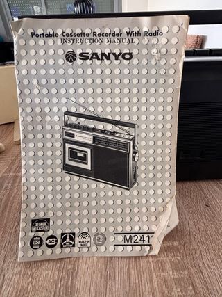 Radio Cassette Sanyo Portátil