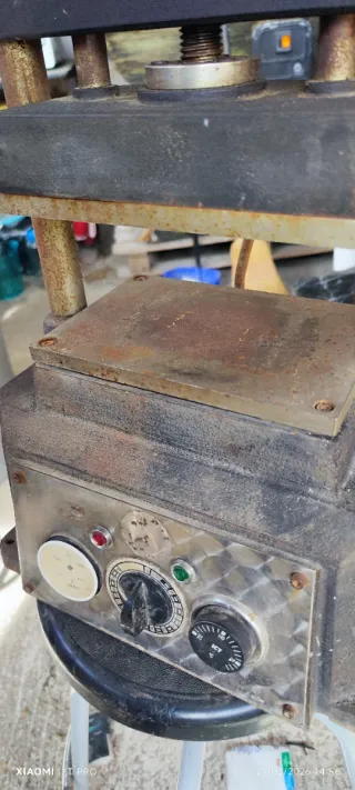 Prensa Vulcanizadora Funcional RELOJERO