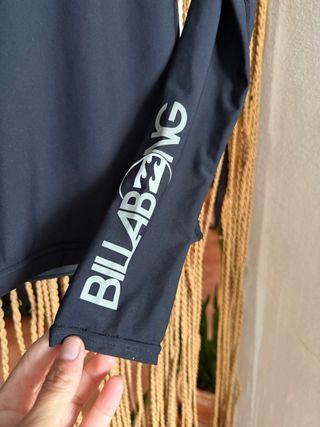 Lycra surf Billabong negra