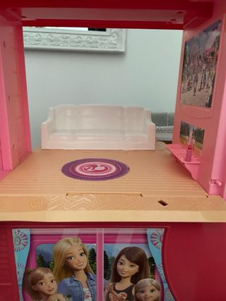 Pack Barbie: Caravana, Coche y Accesorios