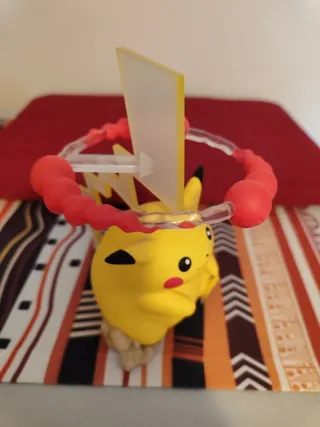 Figura Pikachu VMAX 25 Aniversario