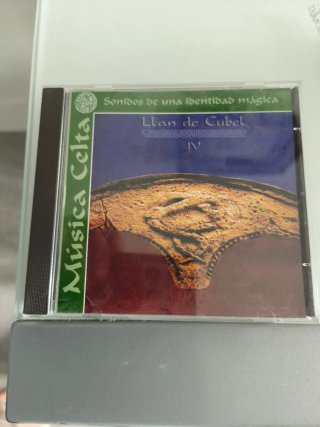 Colección 32 CD Música Celta RBA