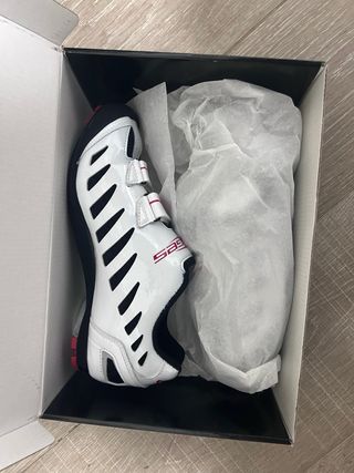 Zapatillas Ciclismo GES Blancas y Rojas