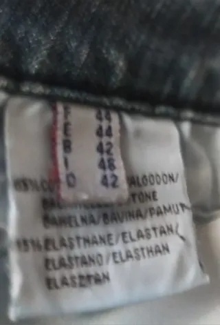 Conjunto chaleco y pantalón vaquero