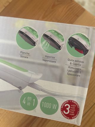 Plancha y Cepillo Ropa Vertical SilverCrest 4 en 1