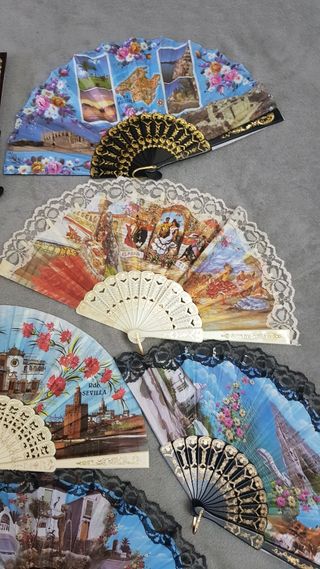 Abanicos de tela a 1€
