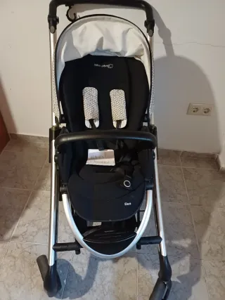 Silla de paseo Bébé Confort Elea. Con capazo/cuco.
