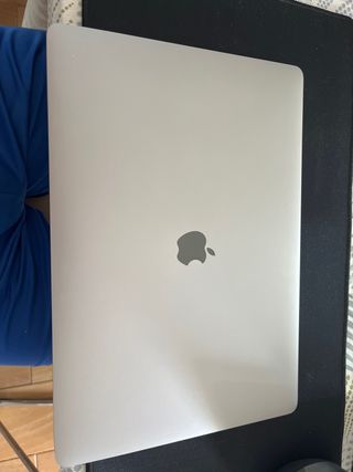 MacBook Pro 16” Argento
