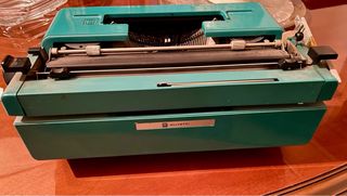 Macchina da scrivere Olivetti Studio 45