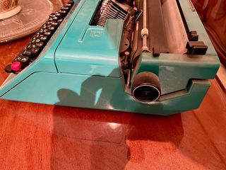 Macchina da scrivere Olivetti Studio 45