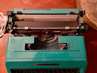 Macchina da scrivere Olivetti Studio 45