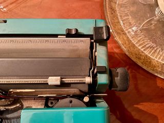 Macchina da scrivere Olivetti Studio 45