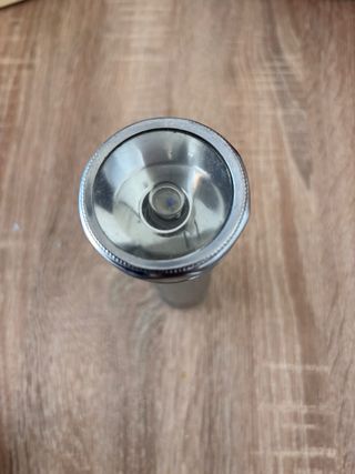 Linterna antigua metálica