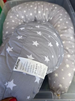 Almohada NIMO embarazo y lactancia estrellas