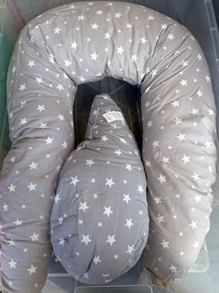Almohada NIMO embarazo y lactancia estrellas