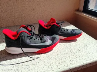 Nike Precision 4 IV. Zapatillas Baloncesto Rojas y