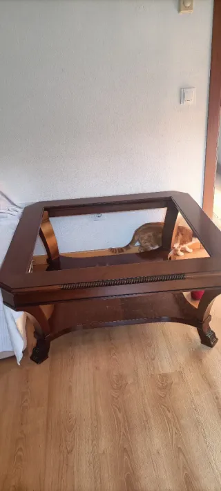 Mesa centro madera maciza antigua