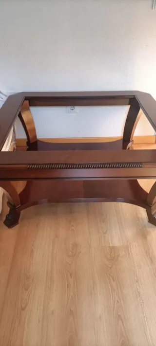 Mesa centro madera maciza antigua