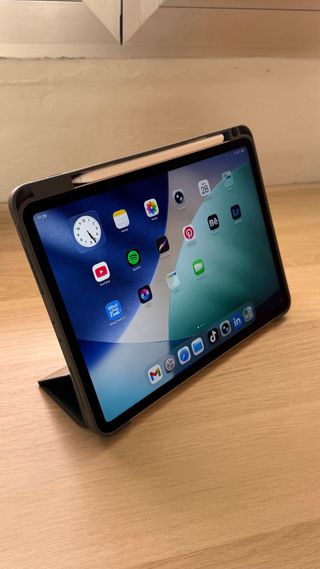 iPad Pro 11 M1 256GB con Accesorios