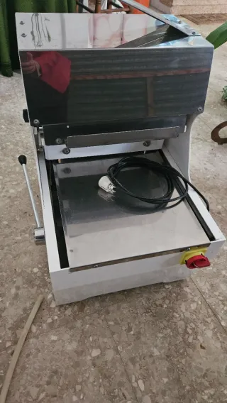 Cortadora de pan profesional