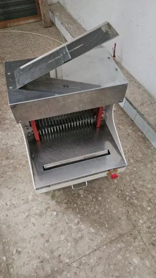 Cortadora de pan profesional