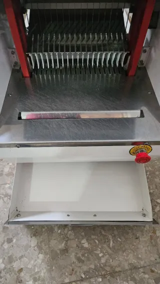Cortadora de pan profesional
