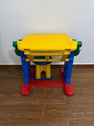 Pizarra infantil con taburete