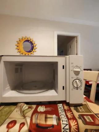 Microondas Severin 30L 900W + Horno