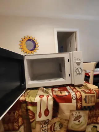 Microondas Severin 30L 900W + Horno