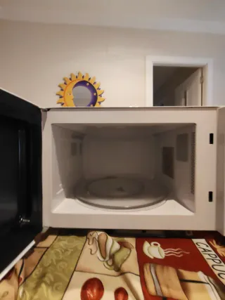 Microondas Severin 30L 900W + Horno