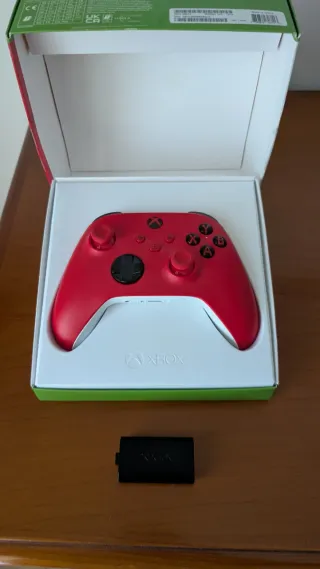 Mando Xbox Series X Rojo + Batería