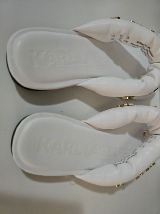 Sandalias Karl Lagerfeld Blancas y Doradas